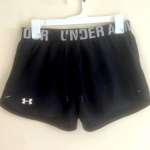 UNDER ARMOUR SHORTS